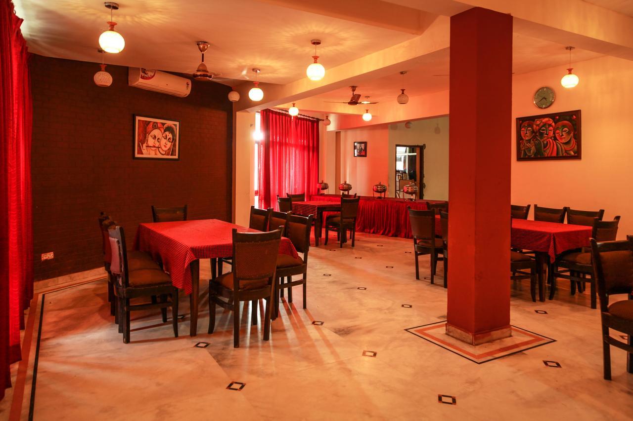 Hotel Neeraj Bhawan- Triveni Ghat Rishīkesh Exterior foto